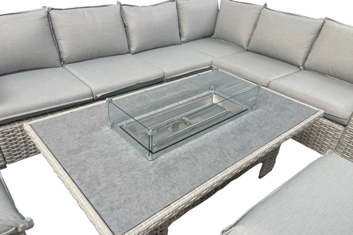 Indy Corner Garden Set