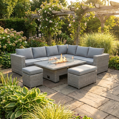 Indy Corner Garden Set