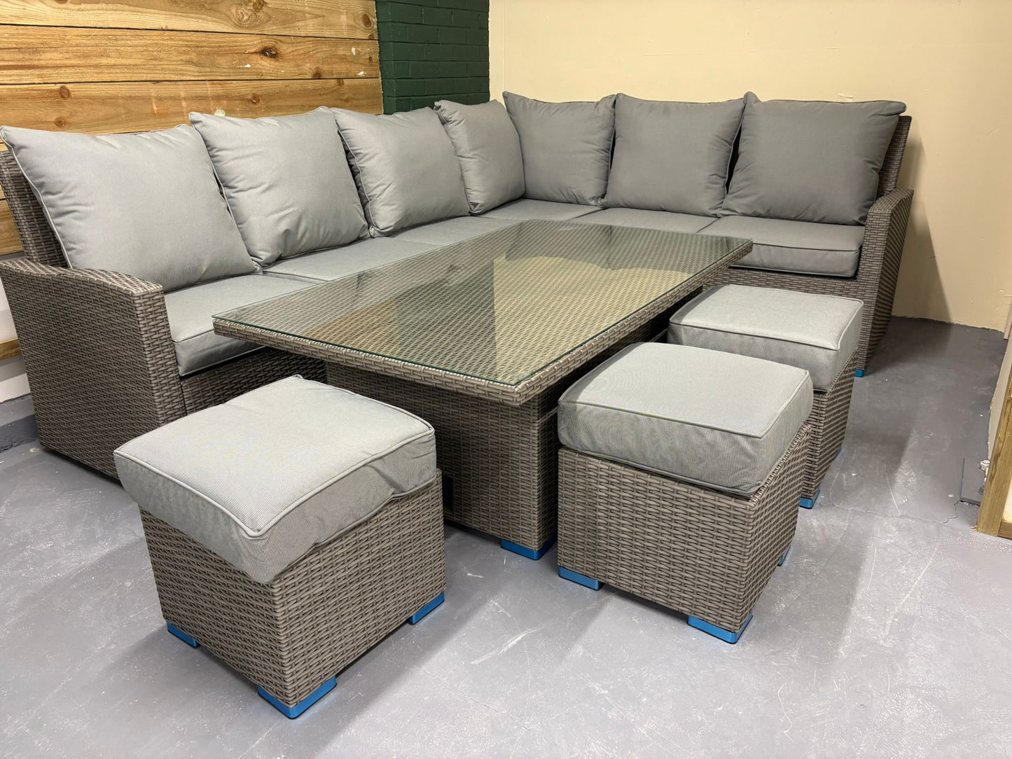 Ascot Corner Sofa Dining With Rise And Fall Table